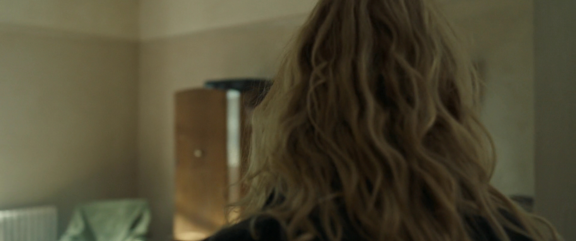 totallyelle-theroadsnottaken-moviescreencaptures-00129.jpg