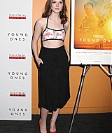 premieres_youngonesny034.JPG