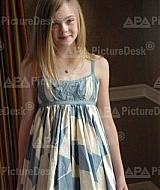 events_phoebepressconference057.jpg