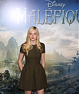 events_2014_06_05_maleficentphotocall097.jpg