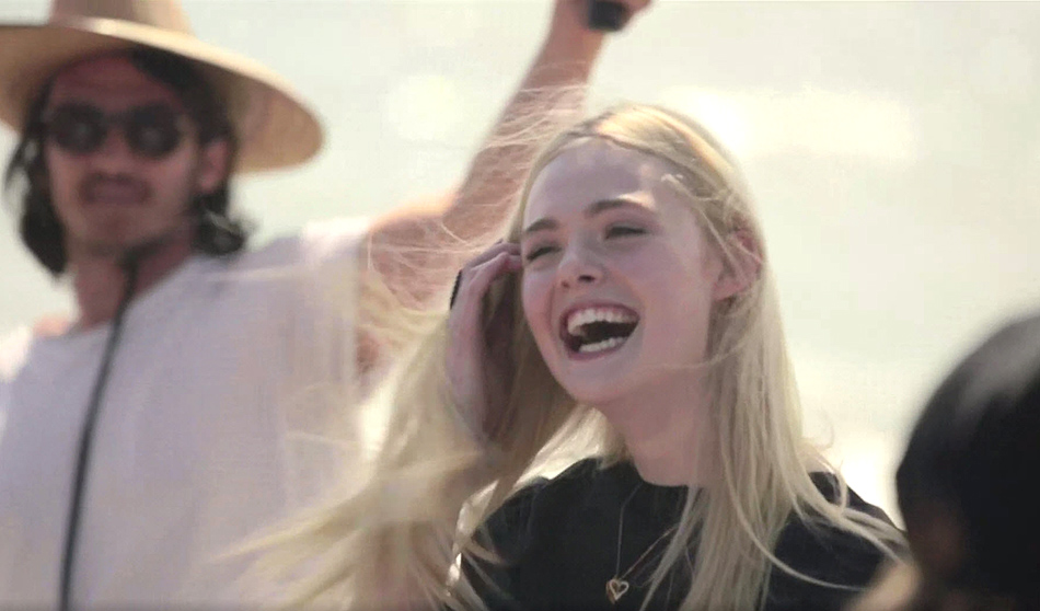 ellefanning_gingerrosa_1337.jpg