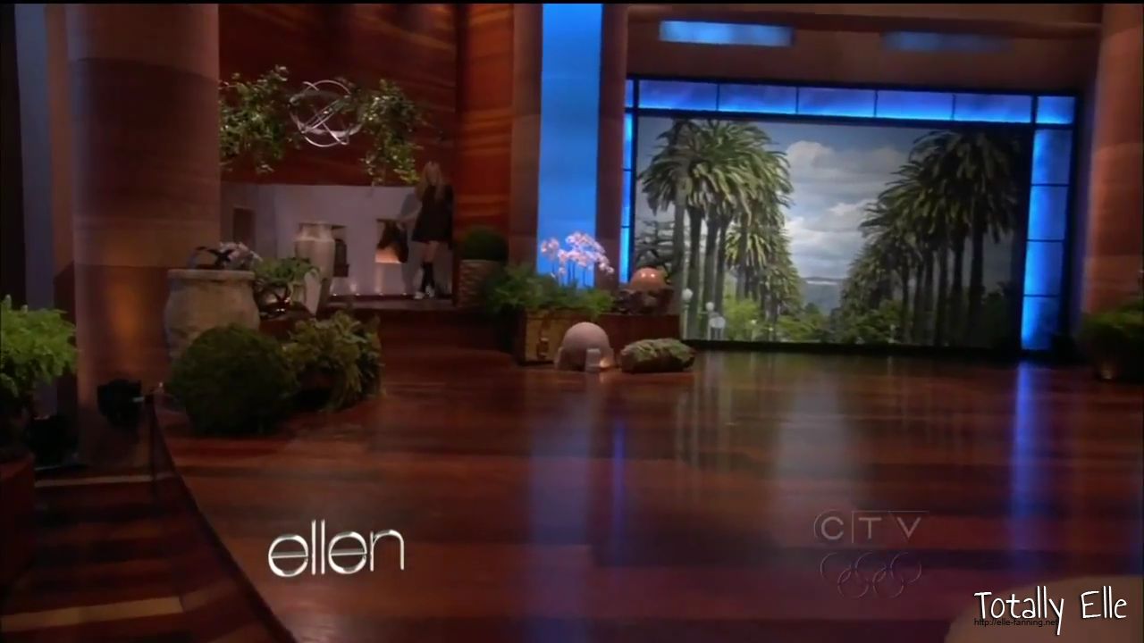 interviews_theellendegeneresshow2012Screencaps0033.jpg