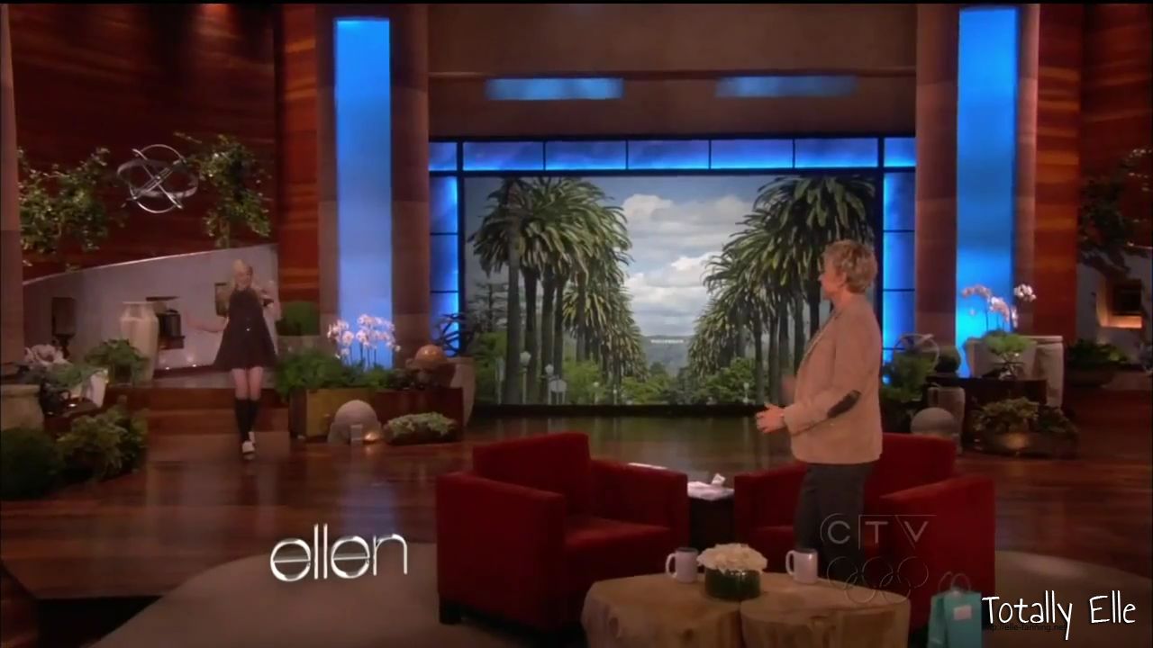 interviews_theellendegeneresshow2012Screencaps0042.jpg