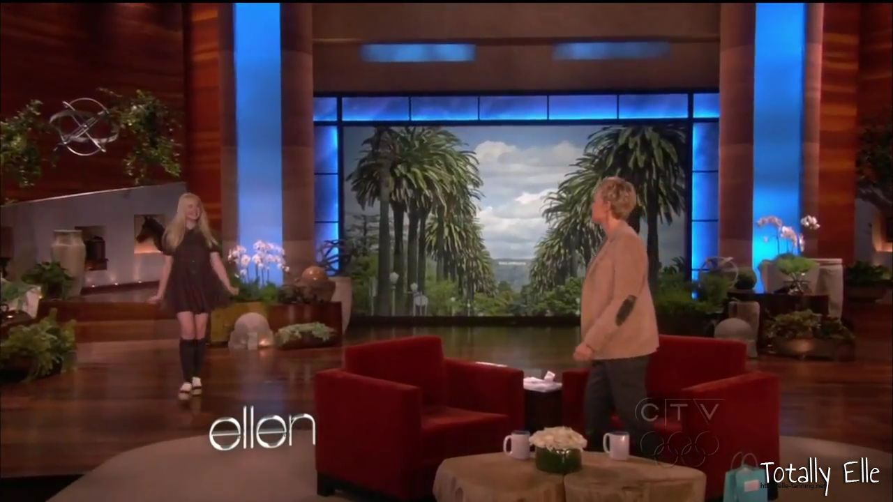 interviews_theellendegeneresshow2012Screencaps0045.jpg