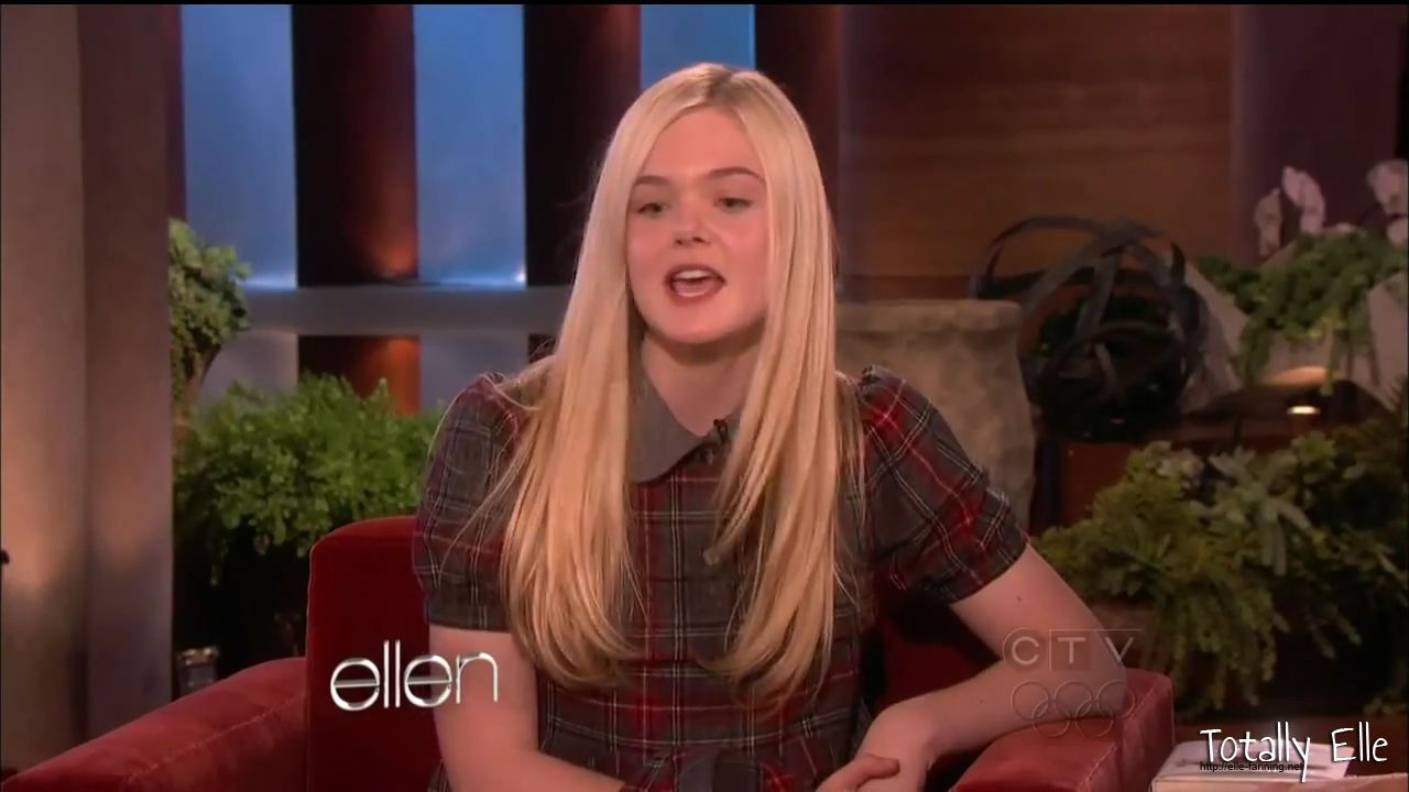 interviews_theellendegeneresshow2012Screencaps0109.jpg