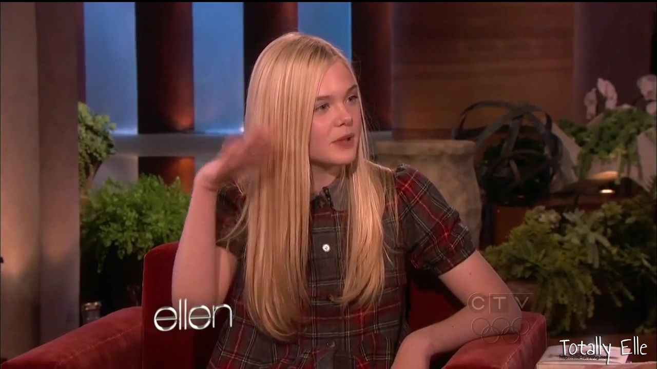 interviews_theellendegeneresshow2012Screencaps0119.jpg