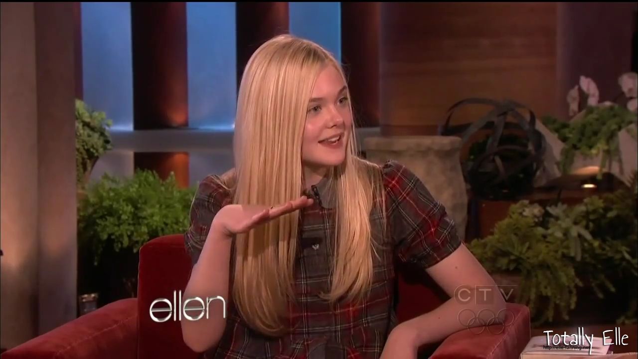 interviews_theellendegeneresshow2012Screencaps0121.jpg