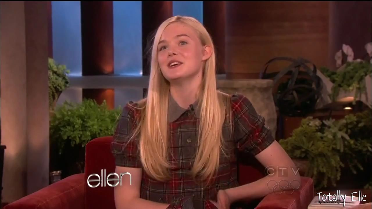interviews_theellendegeneresshow2012Screencaps0129.jpg