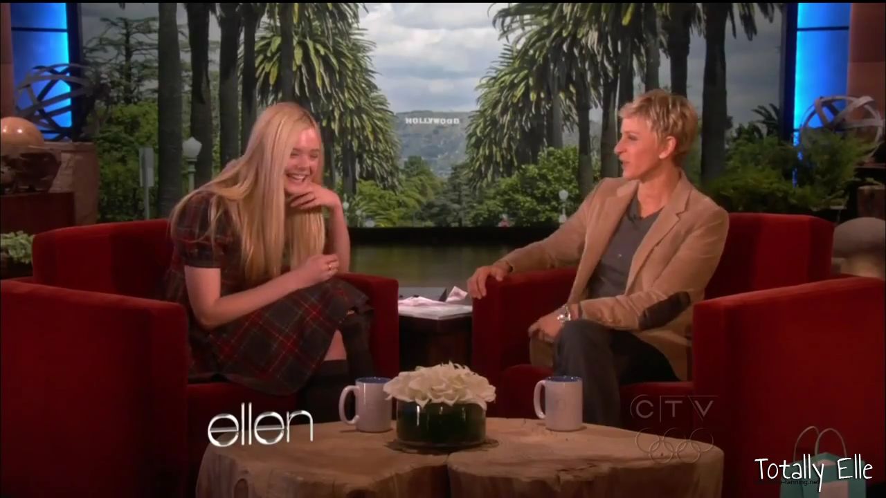 interviews_theellendegeneresshow2012Screencaps0232.jpg