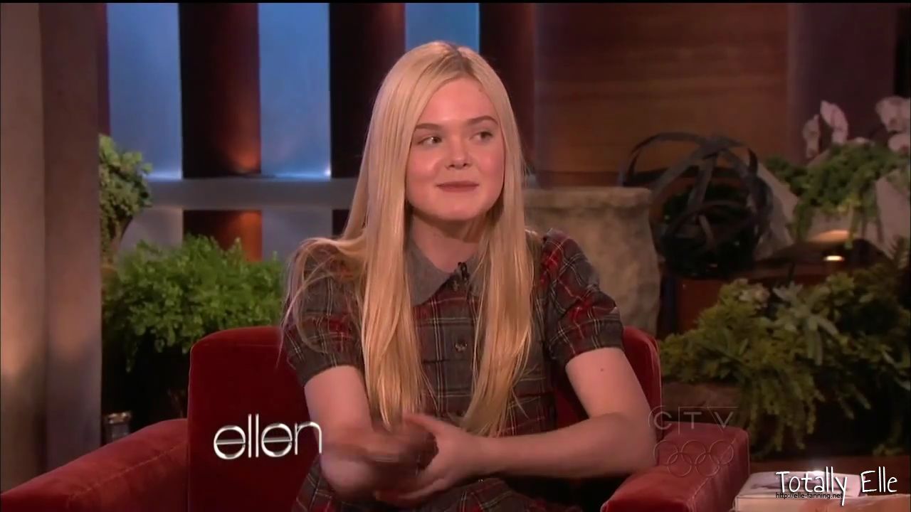 interviews_theellendegeneresshow2012Screencaps0240.jpg