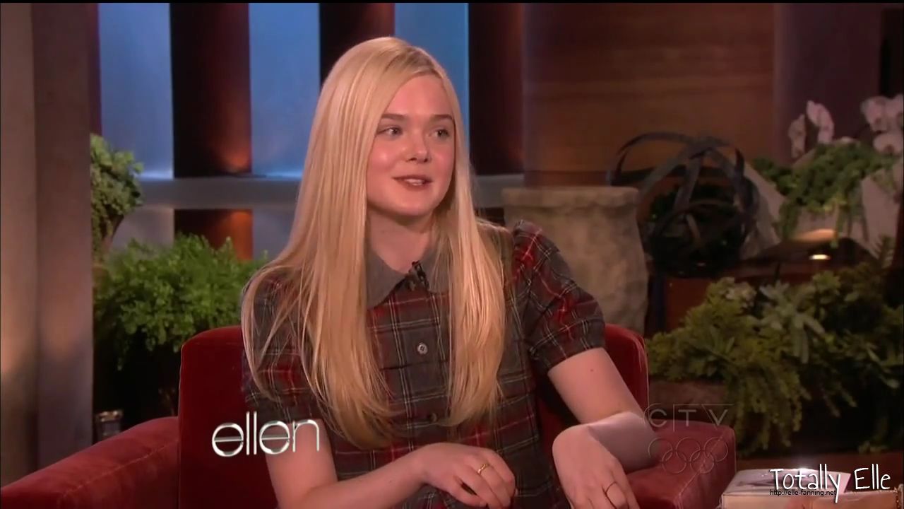 interviews_theellendegeneresshow2012Screencaps0264.jpg