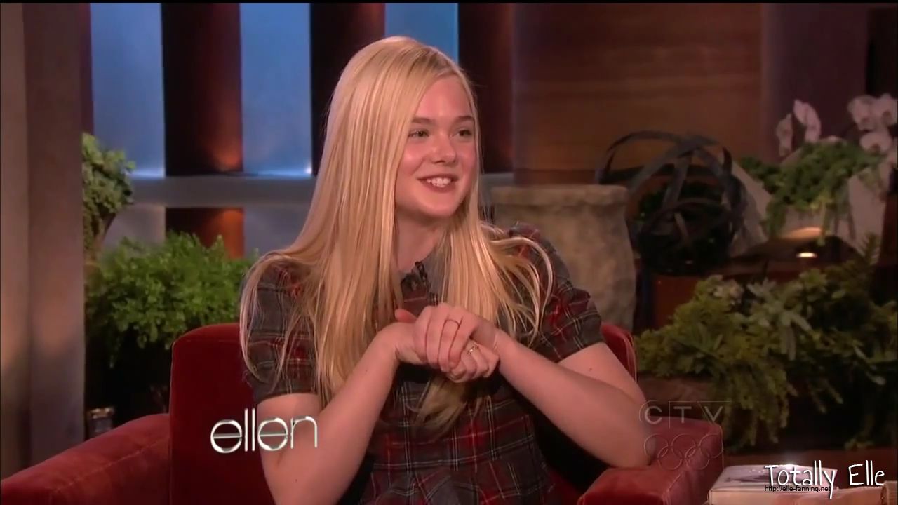 interviews_theellendegeneresshow2012Screencaps0291.jpg