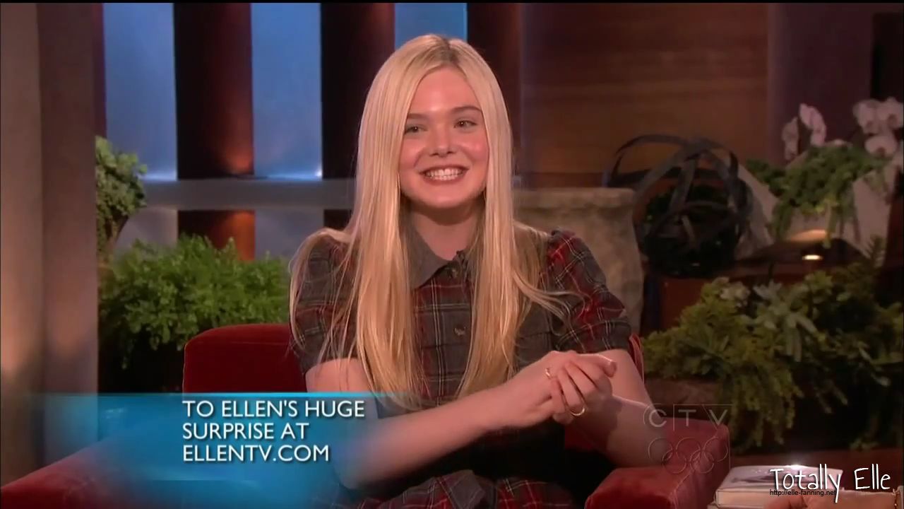 interviews_theellendegeneresshow2012Screencaps0308.jpg