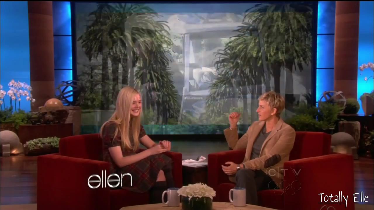 interviews_theellendegeneresshow2012Screencaps0322.jpg