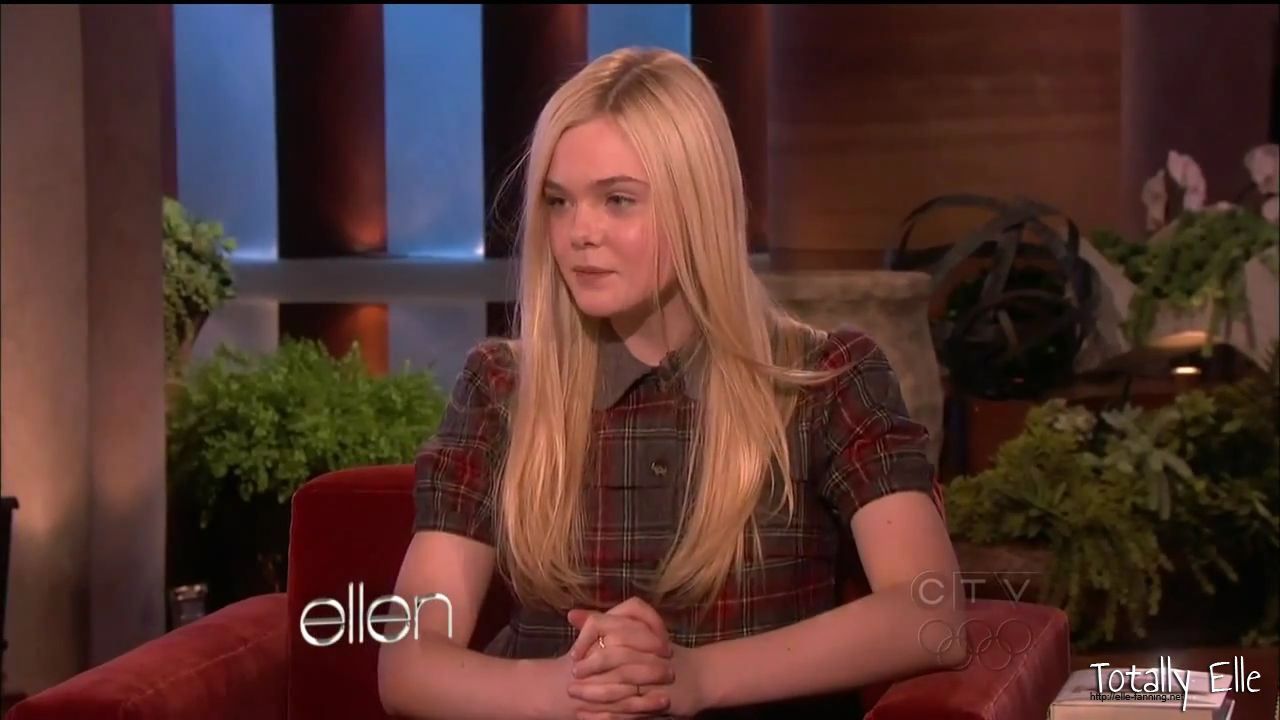 interviews_theellendegeneresshow2012Screencaps0423.jpg