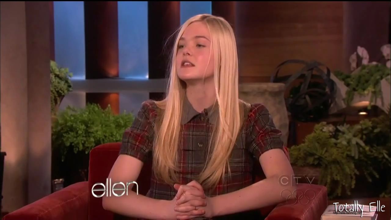 interviews_theellendegeneresshow2012Screencaps0425.jpg