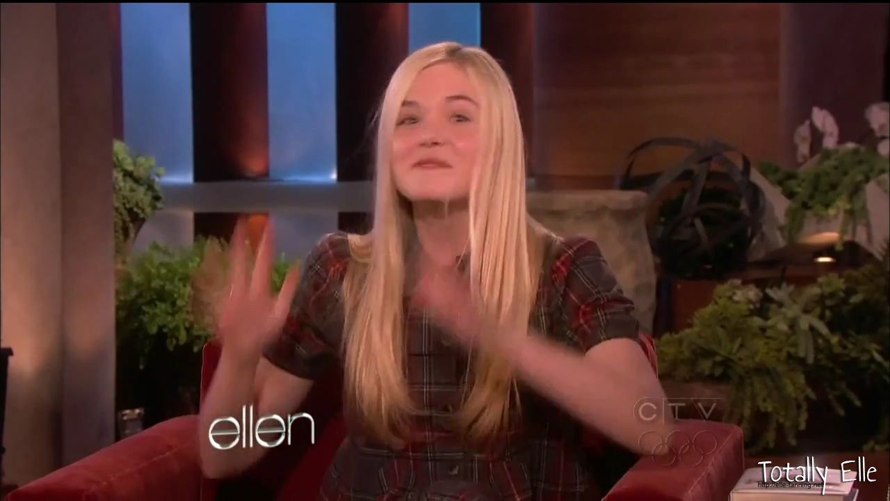 interviews_theellendegeneresshow2012Screencaps0432.jpg