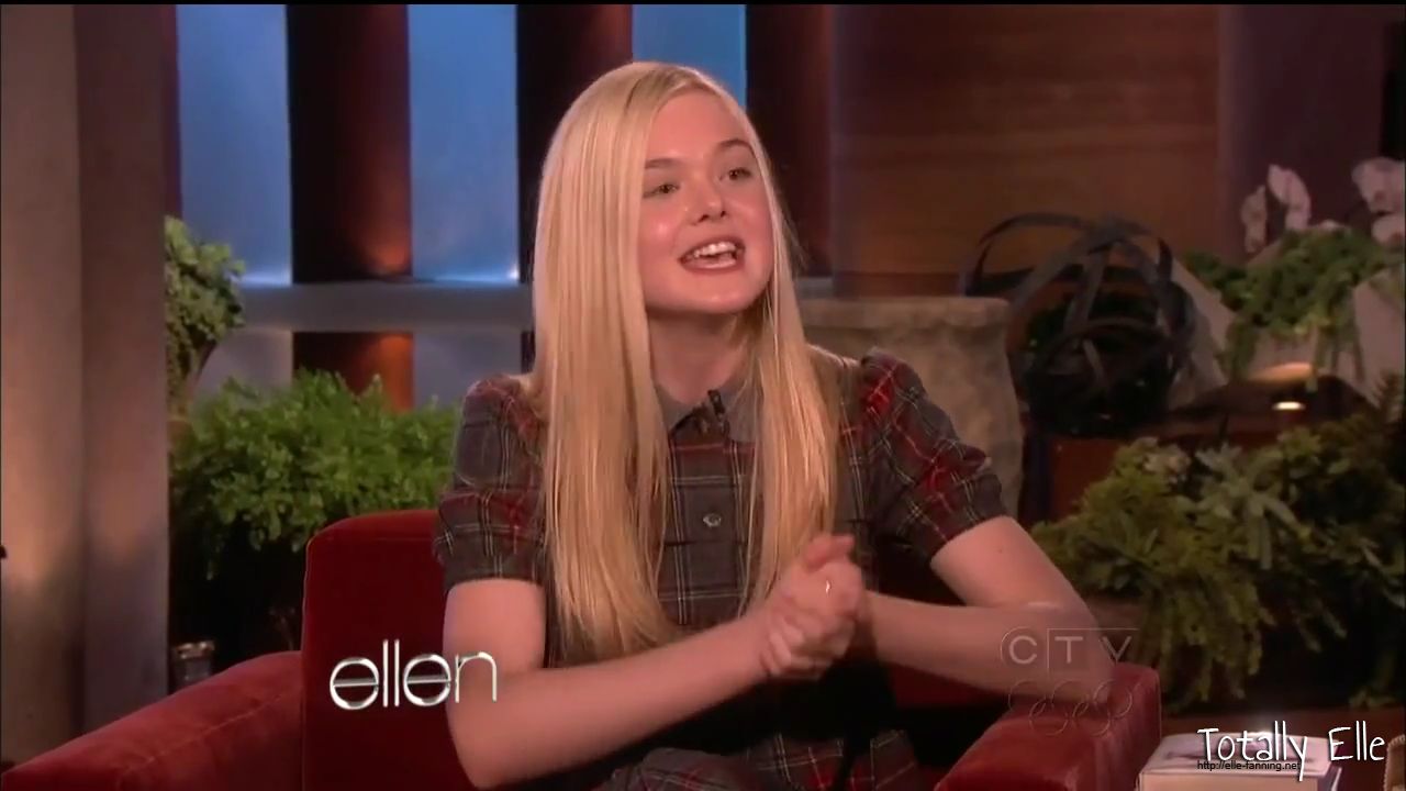 interviews_theellendegeneresshow2012Screencaps0436.jpg