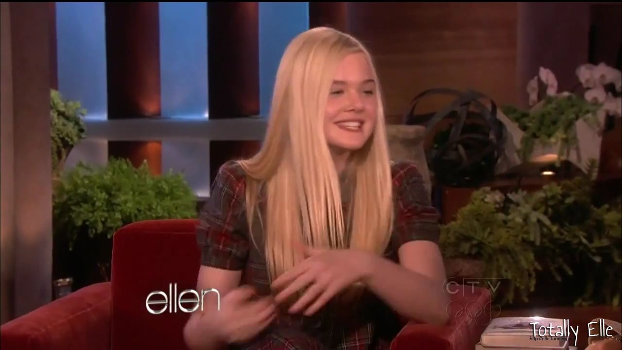 interviews_theellendegeneresshow2012Screencaps0458.jpg