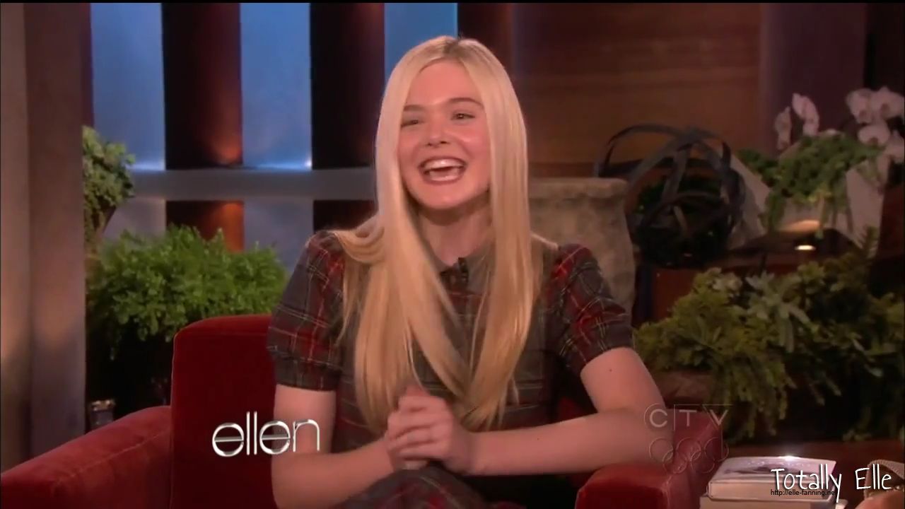 interviews_theellendegeneresshow2012Screencaps0477.jpg