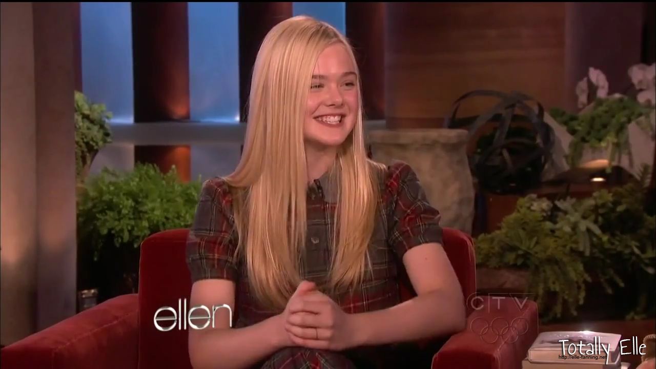 interviews_theellendegeneresshow2012Screencaps0483.jpg