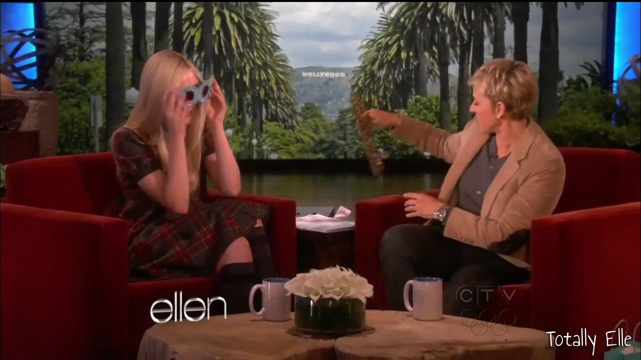 interviews_theellendegeneresshow2012Screencaps0638.jpg