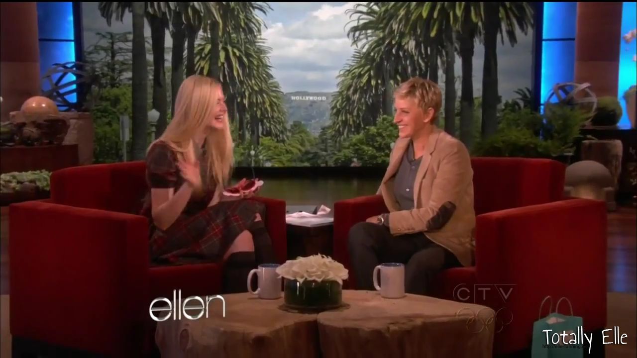 interviews_theellendegeneresshow2012Screencaps0644.jpg