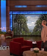 interviews_theellendegeneresshow2012Screencaps0044.jpg