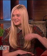 interviews_theellendegeneresshow2012Screencaps0124.jpg