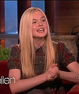 interviews_theellendegeneresshow2012Screencaps0436.jpg