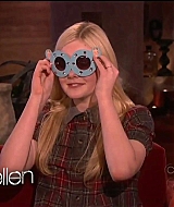 interviews_theellendegeneresshow2012Screencaps0577.jpg