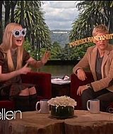 interviews_theellendegeneresshow2012Screencaps0590.jpg