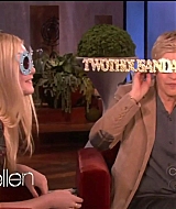 interviews_theellendegeneresshow2012Screencaps0616.jpg