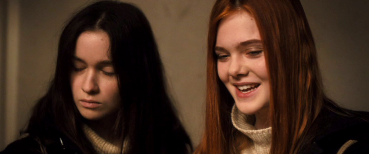 ellefanning_gingerrosa_0934.jpg