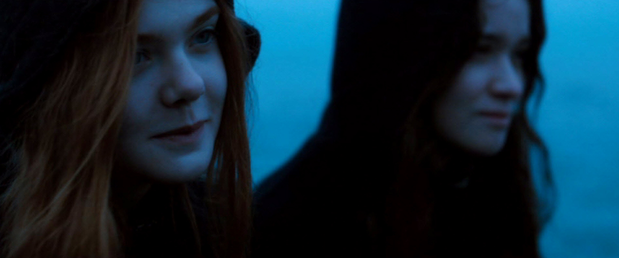 ellefanning_gingerrosa_2218.jpg