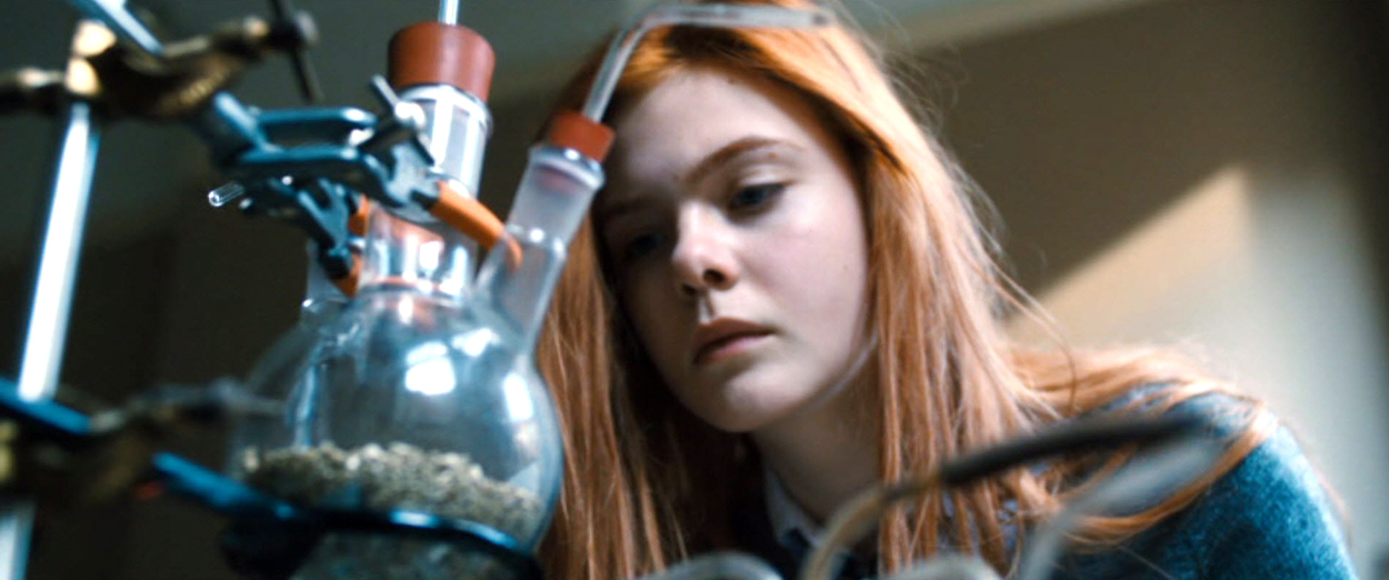 ellefanning_gingerrosa_2439.jpg