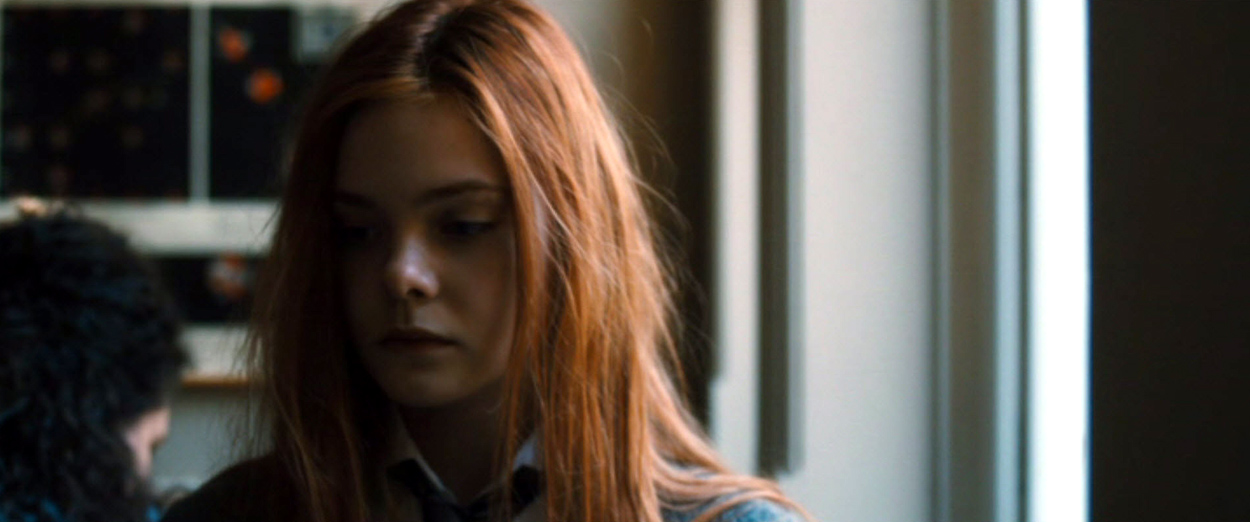 ellefanning_gingerrosa_2441.jpg
