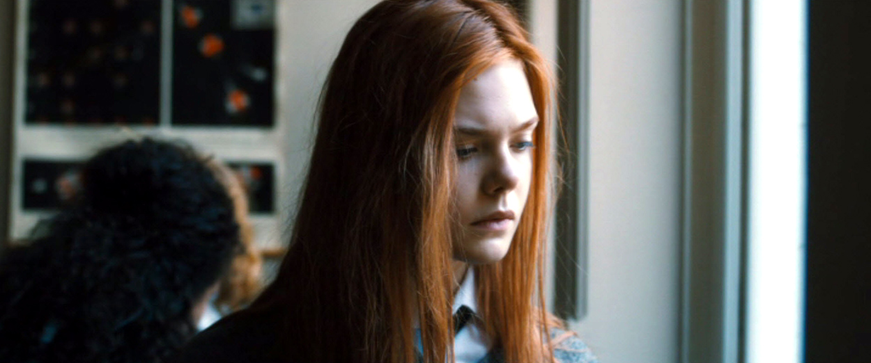 ellefanning_gingerrosa_2453.jpg