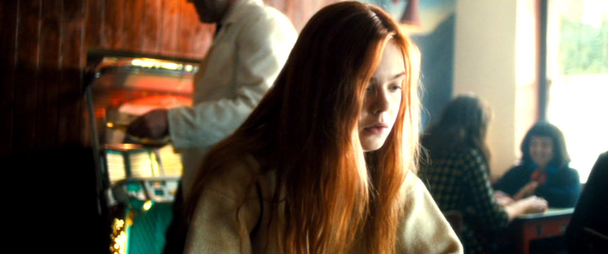 ellefanning_gingerrosa_2467.jpg