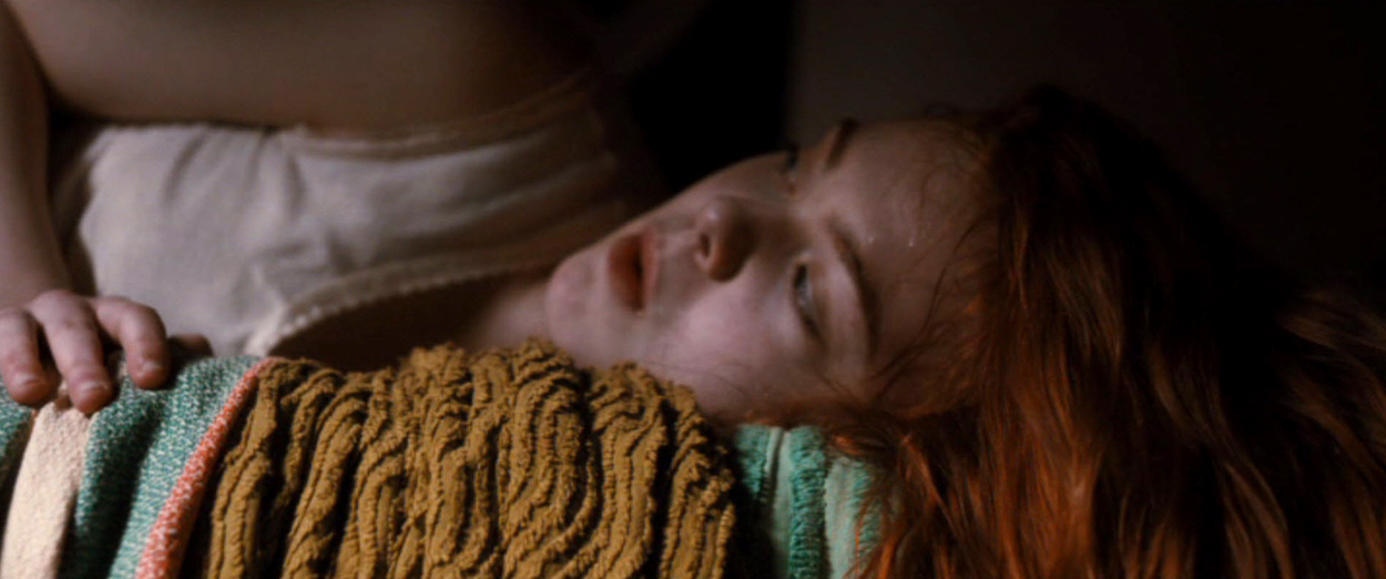 ellefanning_gingerrosa_2599.jpg
