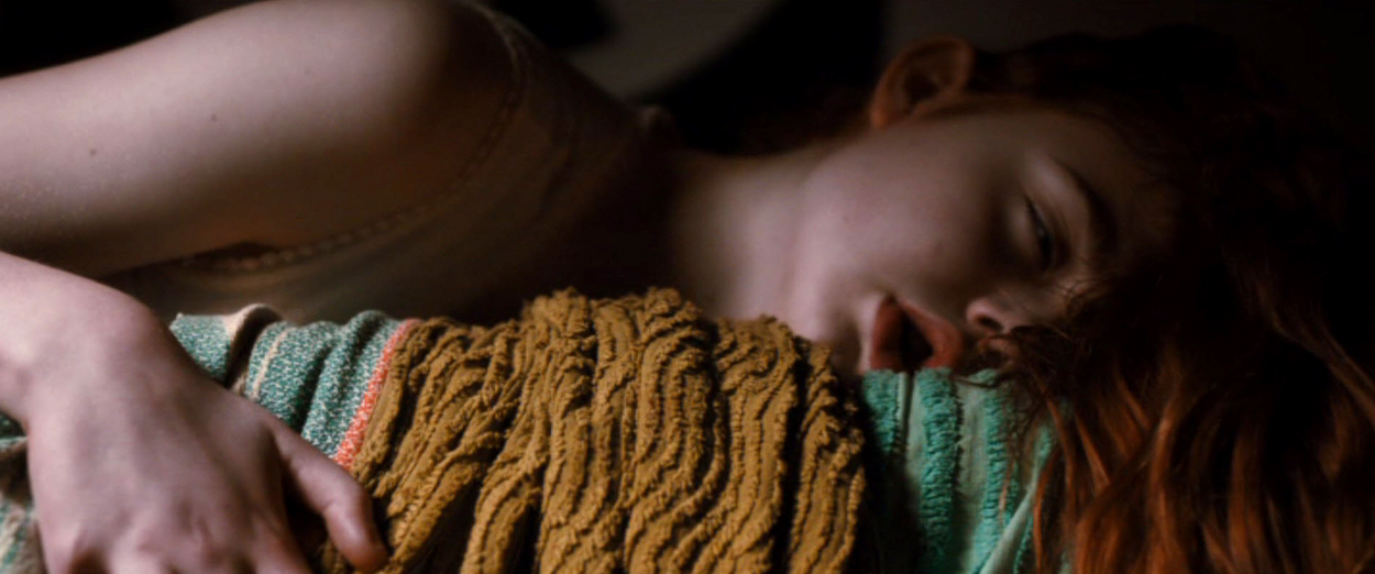 ellefanning_gingerrosa_2616.jpg