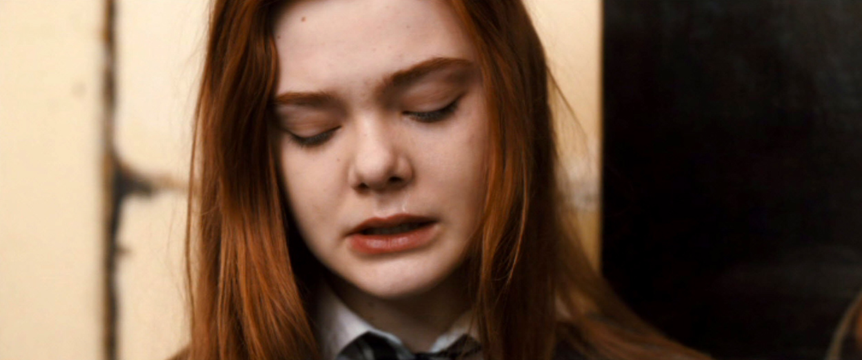 ellefanning_gingerrosa_2867.jpg