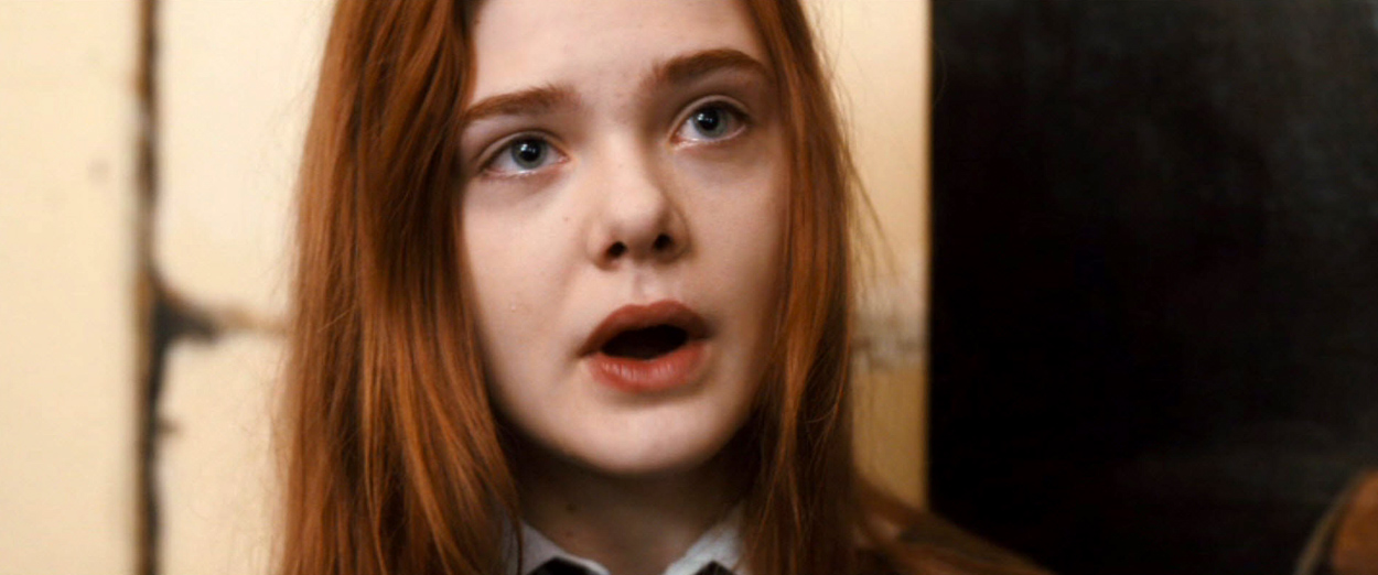 ellefanning_gingerrosa_2888.jpg