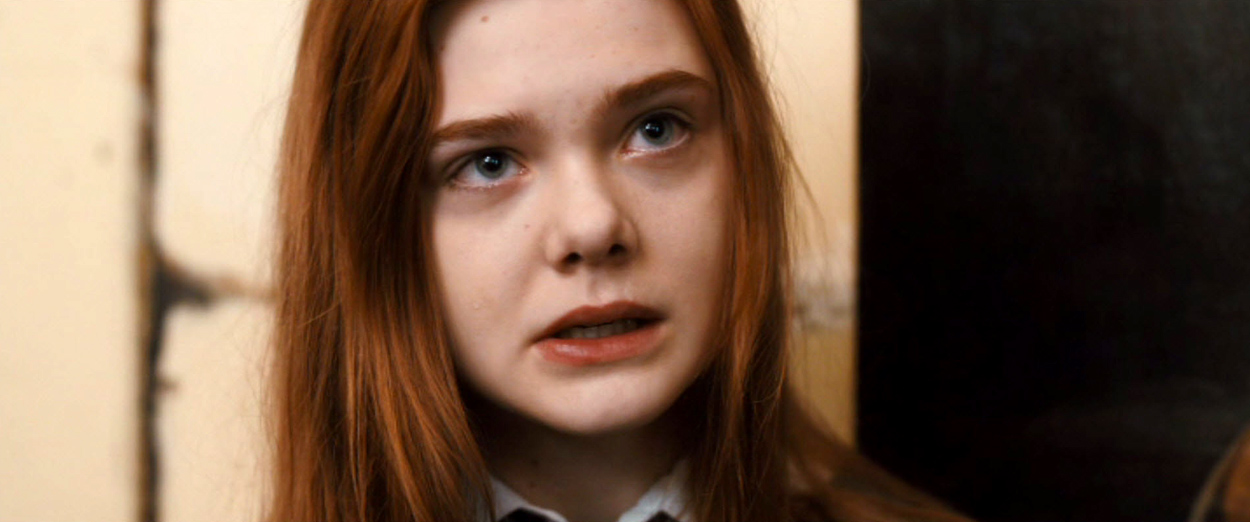 ellefanning_gingerrosa_2890.jpg