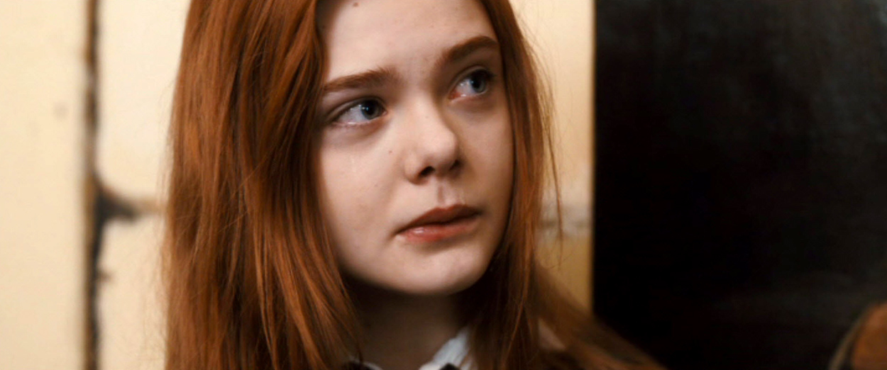 ellefanning_gingerrosa_2910.jpg