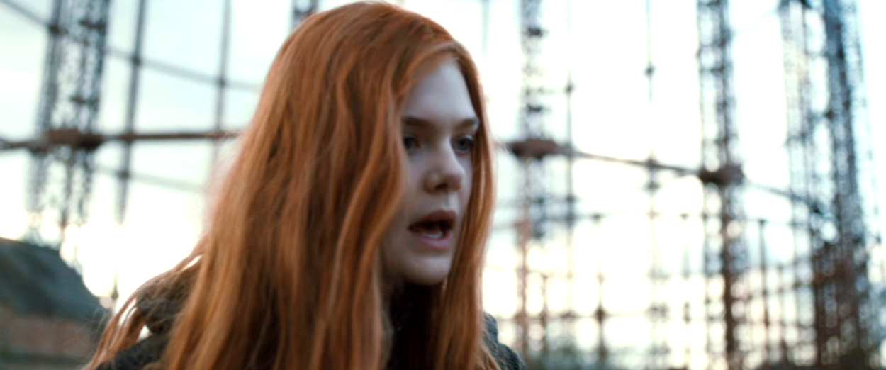 ellefanning_gingerrosa_2979.jpg