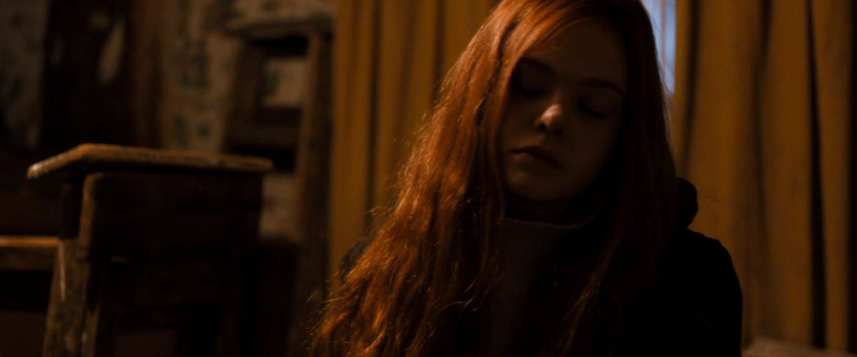 ellefanning_gingerrosa_3116.jpg
