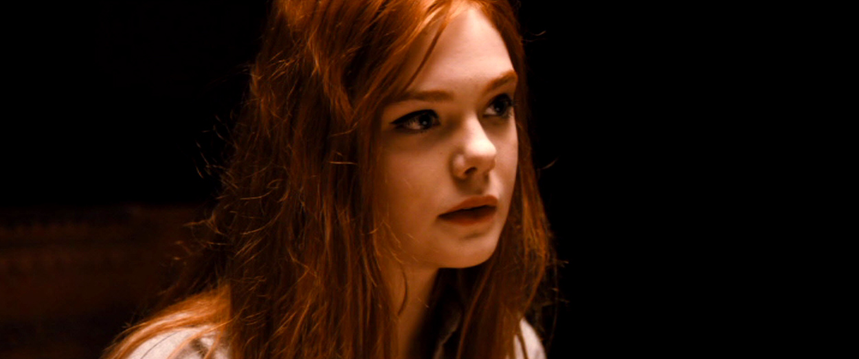 ellefanning_gingerrosa_3716.jpg
