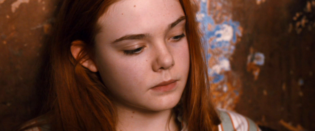 ellefanning_gingerrosa_4022.jpg