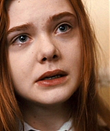 ellefanning_gingerrosa_2882.jpg